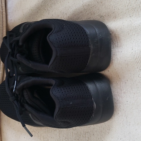 WOMENS MEMORY FOAM BLACK SNEAKERS SIZE 8W - Picture 4 of 5